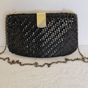 Vtg Walborg Purse Woven Plastic Wicker Hard Shell Basket Weave Black Gold Chain